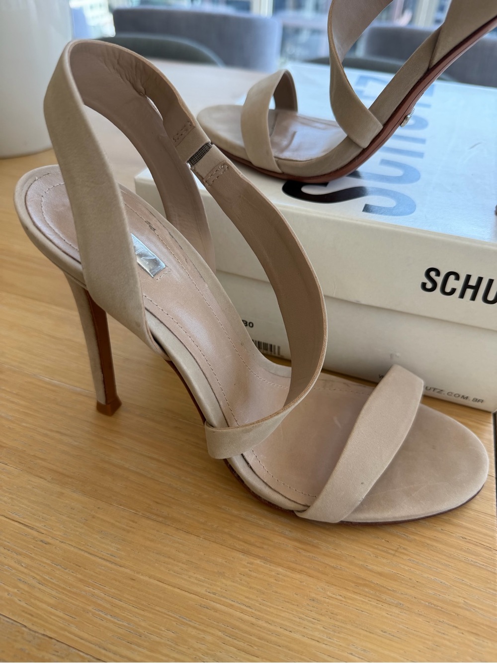 Schutz Tabacema 4.5 inch Heels in Oyster Size 8
